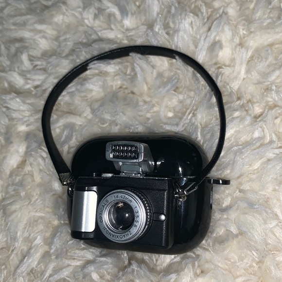 New AirPods Pro2 case AirPods Pro 2nd generation - Apple ear buds protector - Picture 2 of 6